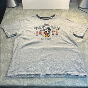 Men’s Walt Disney World T-Shirt.
